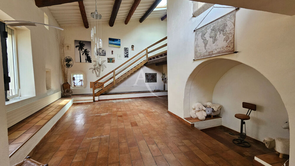 Maison Nages Et Solorgues 5 pièce(s) 149.39 m2