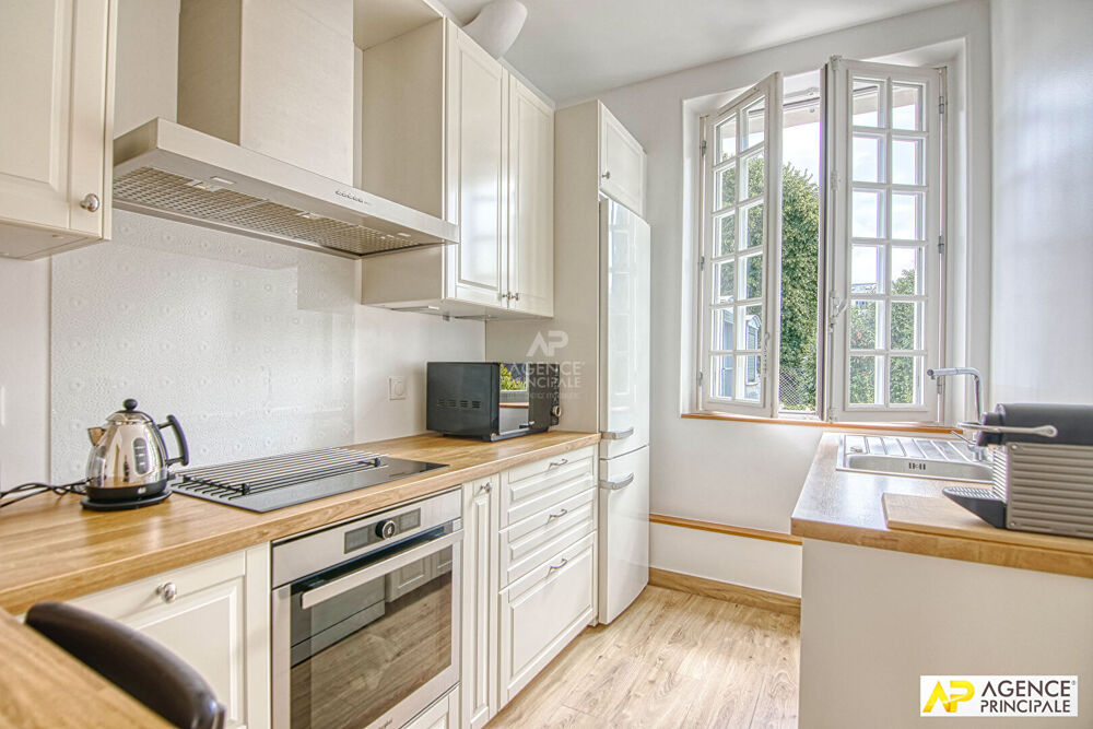 Vente Appartement Versailles Notre-Dame Parc Appartement 5 pièces 130.56 m² carrez situé au 1er étage + caves Versailles