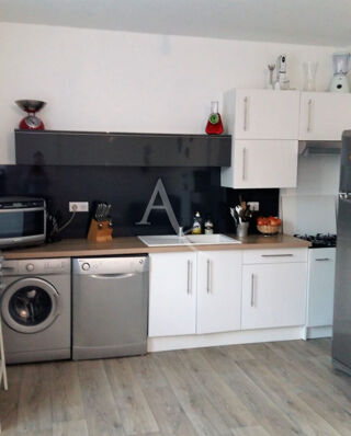  Immeuble  vendre 6 pices 129 m Villeneuve la guyard