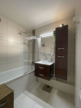  Appartement  vendre 4 pices 80 m