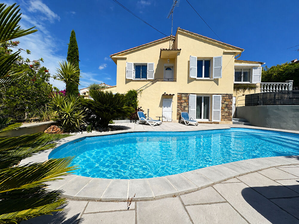 Vente Maison Villa 8 pièces avec piscine à vendre à Saint-Raphaël - Réf. 2866 Saint raphael
