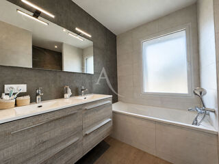  Maison à vendre 8 pièces 167 m²