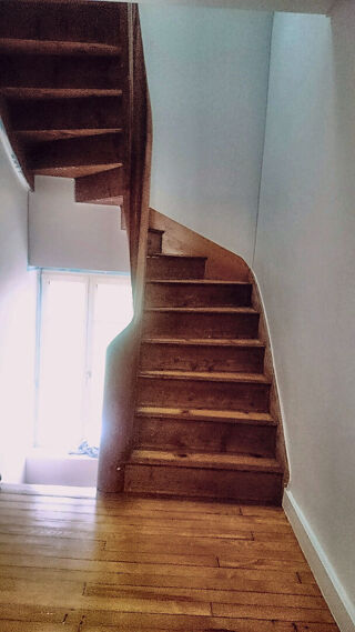  Maison à louer 7 pièces 161 m²