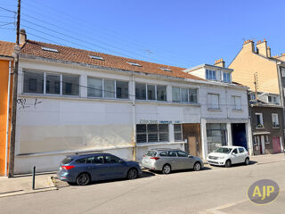  Immeuble à vendre 15 + pièces 1050 m²
