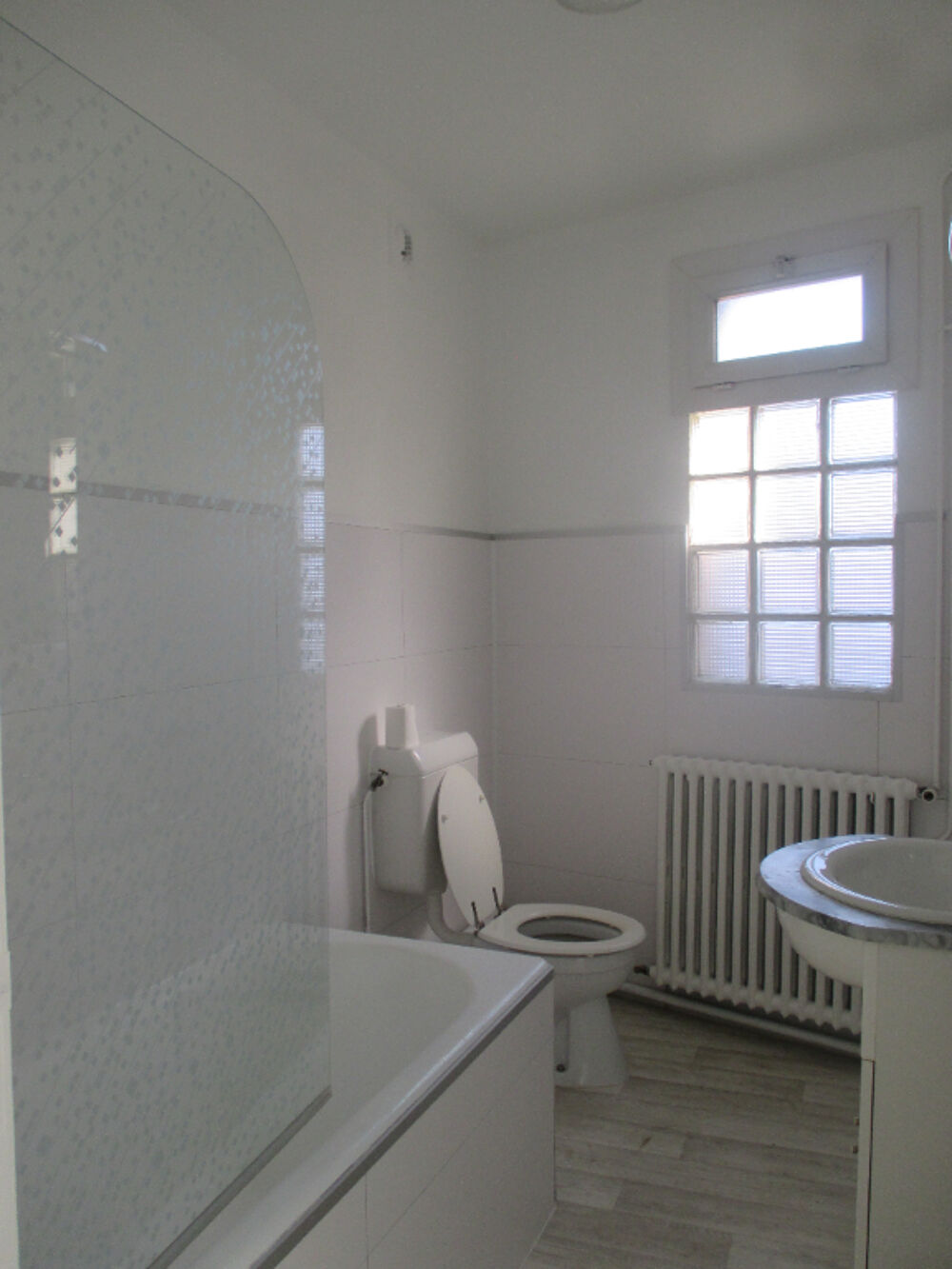 Location Appartement CAUSSADE Appartement 3 pièces(s) - 63m² Caussade