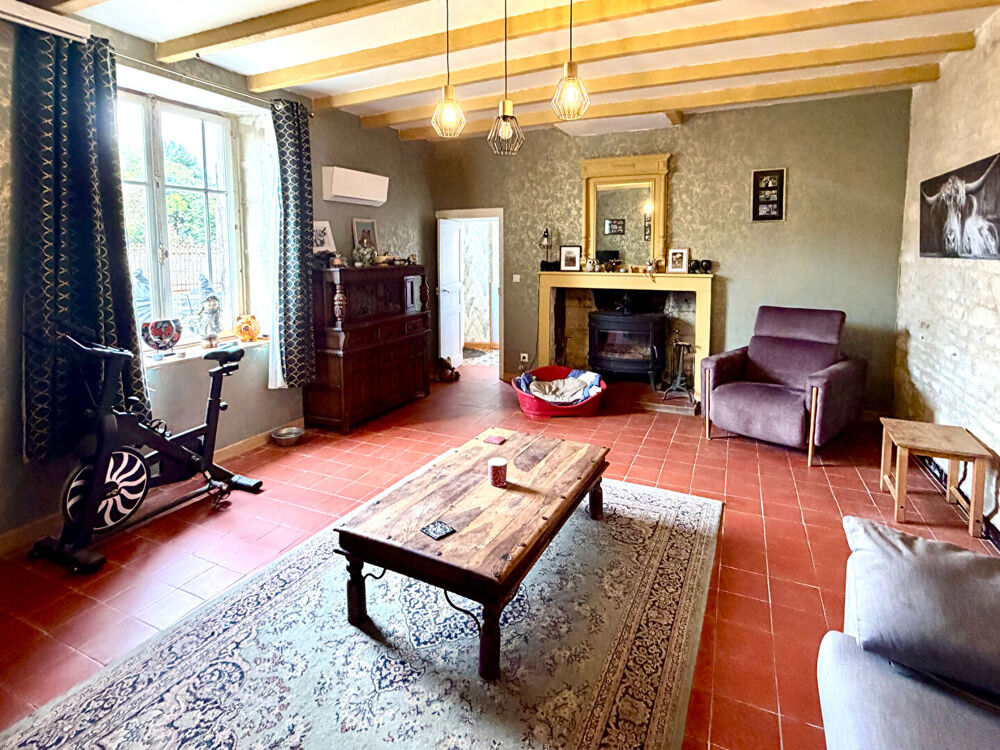 Fabuleuse opportunité d'investissement : maison principale + maison de 2 chambres + studio. Classement énergétique exceptionnel