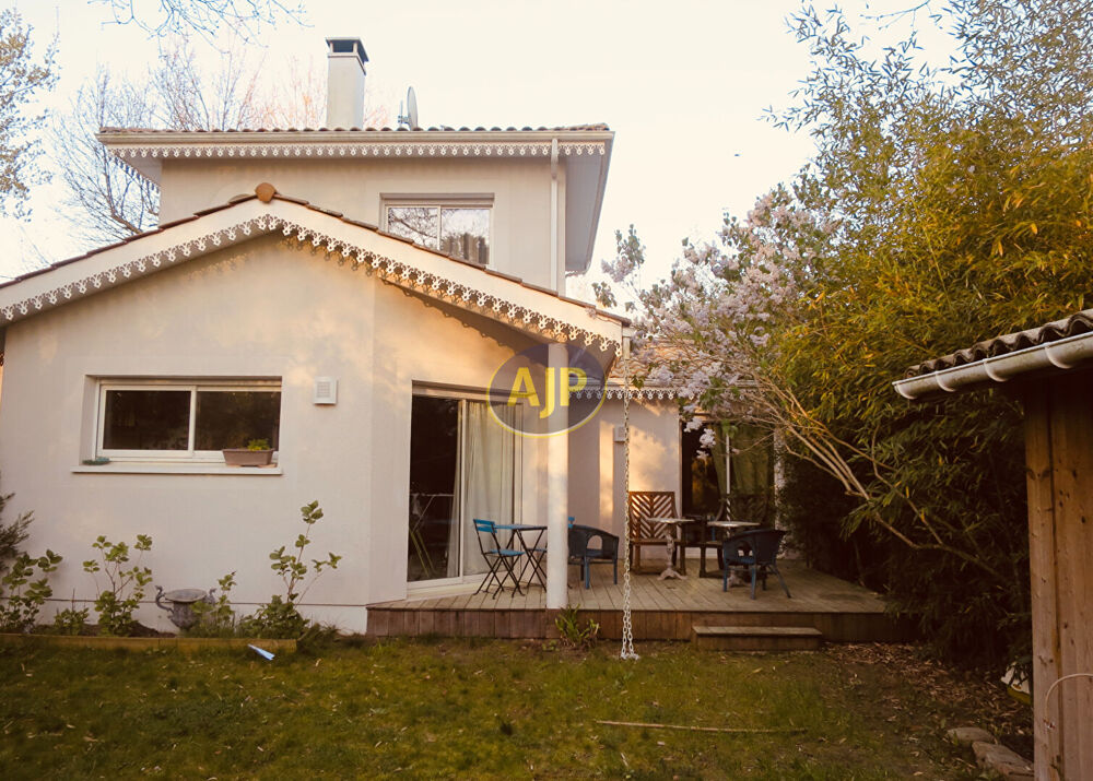 Charmante maison sur Ares