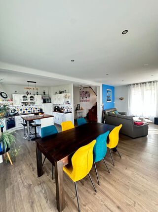  Maison  vendre 7 pices 142 m