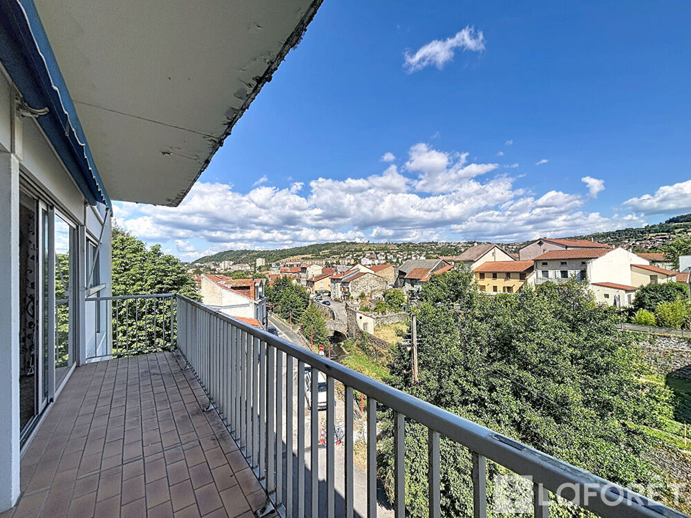 Grand T4 de 101 m² avec garage, balcon et vue dégagée