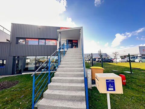 Bureaux &agrave; Pl&eacute;rin 150 m2 places de parking 1000 22190 Plerin