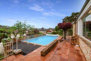  Maison  vendre 10 pices 265 m