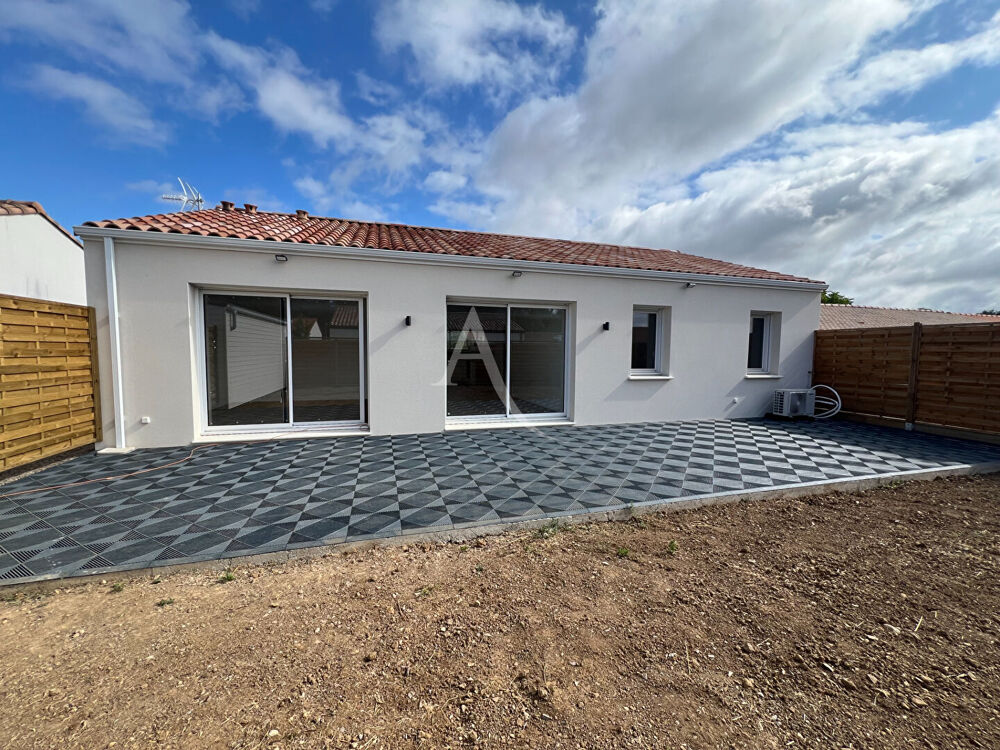 Vente Maison Maison Saint Hilaire La Foret 4 pièce(s) 87 m2 Saint hilaire la foret