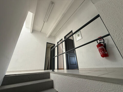   BUREAUX A LOUER A ZONE DE SALVAZA 