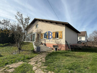  Maison � vendre 6 pi�ces 205 m�