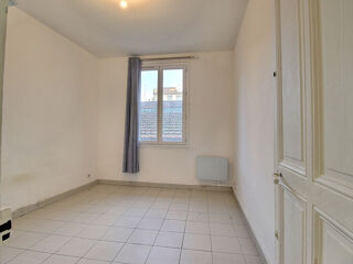 Vente Appartement Appartement type 3 de 71 m2  dans un petit immeuble proche remparts. Avignon