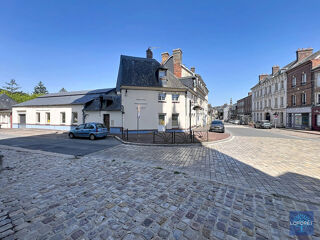  Immeuble à vendre 8 pièces 300 m²