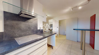  Appartement à louer 3 pièces 85 m²