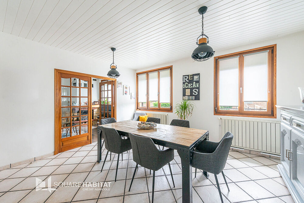 Maison semi-individuelle 3 chambres avec jardin, garage et sous-sol complet