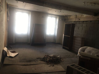  Immeuble � vendre 4 pi�ces 852 m�