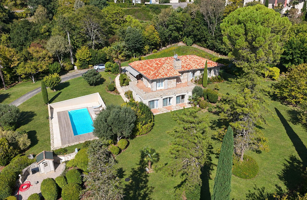 Vente Maison Montpezat De Quercy - Propriété 5 pièces  267.47 m2 Montpezat de quercy