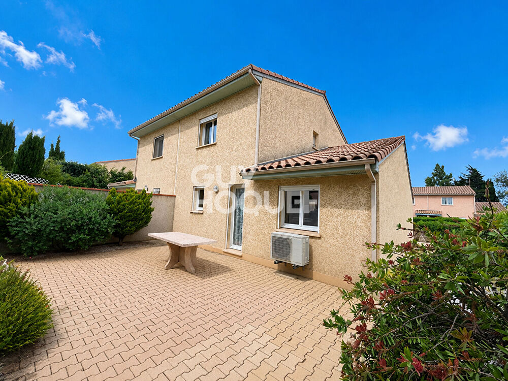 Maison T4 en 3 faces sur parcelle de 300 m² .
