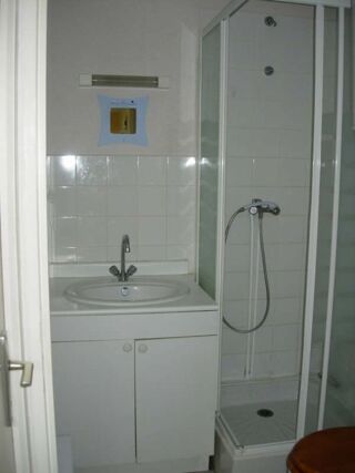  Appartement à louer 2 pièces 27 m²