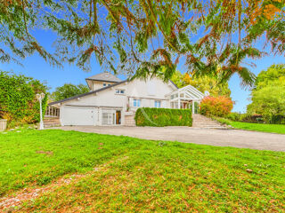  Maison  vendre 7 pices 240 m