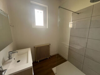  Appartement à louer 3 pièces 66 m²