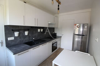  Appartement à louer 2 pièces 45 m²