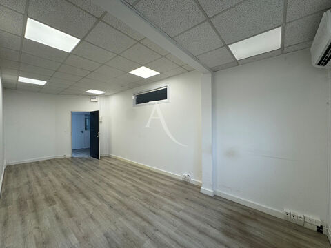 Bureaux Meaux 1 pi&egrave;ce(s) 24.97 m2 665 77100 Meaux