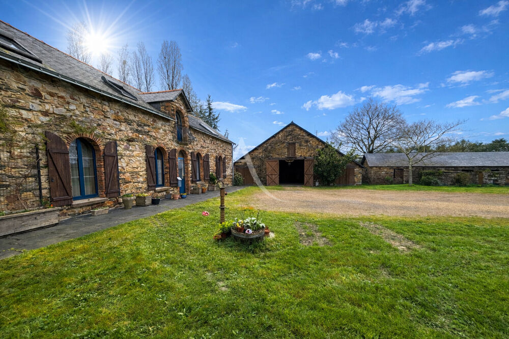 Longère 192 m² DERVAL