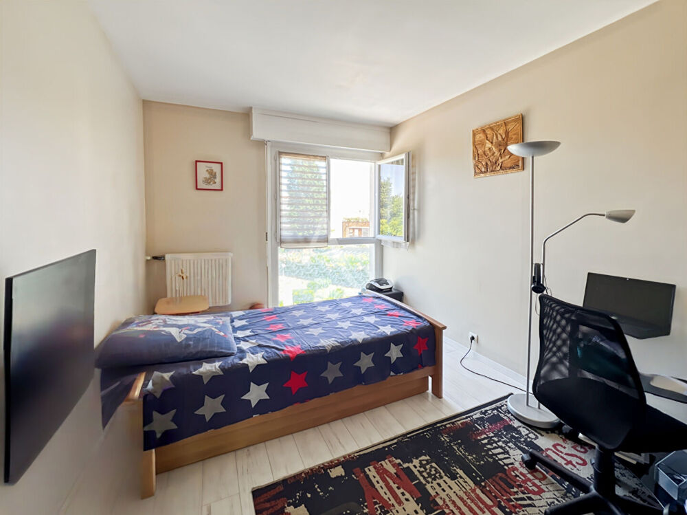Vente Appartement LE CANNET très beau 4 pièces de 83 m² avec terrasse, cave et aperçu mer Le cannet