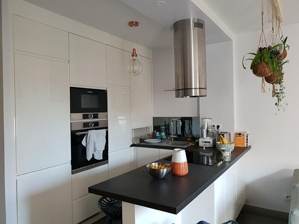 Vente Appartement LYON 3e-T2 47m2 avec balcon immeuble récent Lyon 3