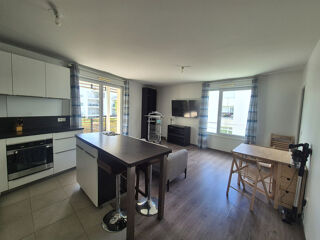  Appartement à louer 3 pièces 56 m²
