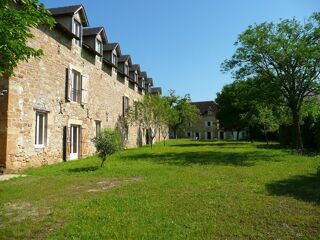  Villa � vendre 15 + pi�ces 833 m�