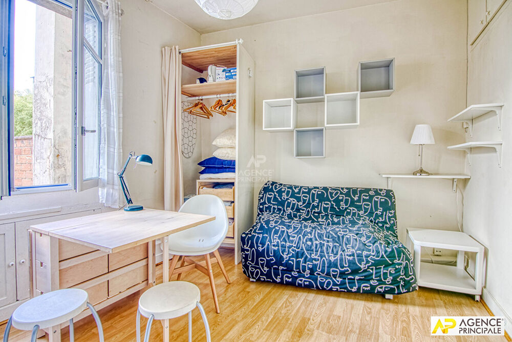 Vente Appartement Versailles Rive-Droite studio de 15m² carrez situé au rez de chaussée  avec cave Versailles