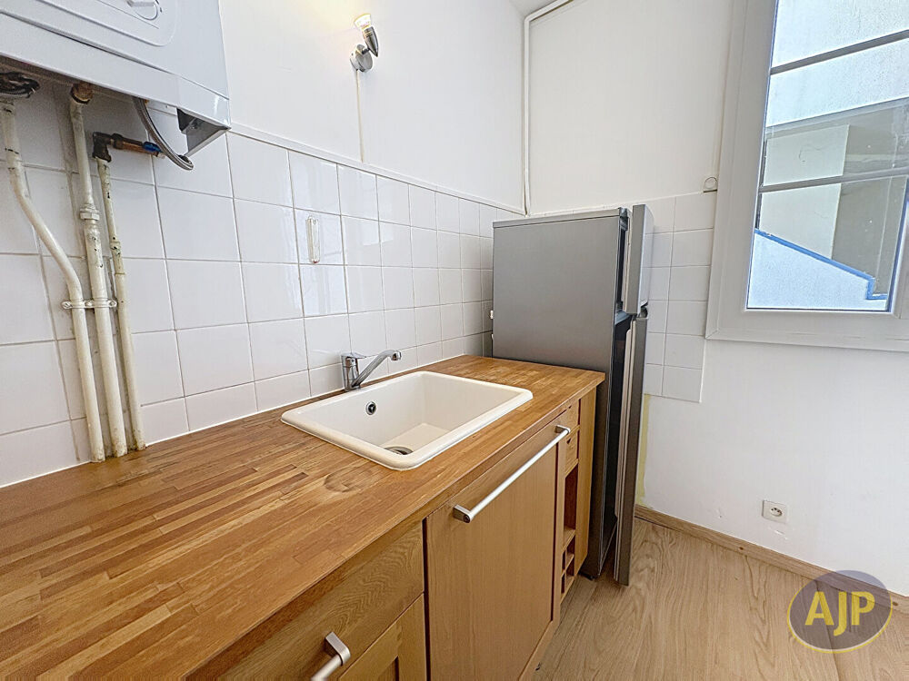 HYPER CENTRE - T1 bis rue Montaudouine - 28.82 m²