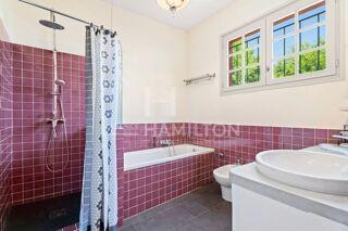  Maison à vendre 15 + pièces 420 m²