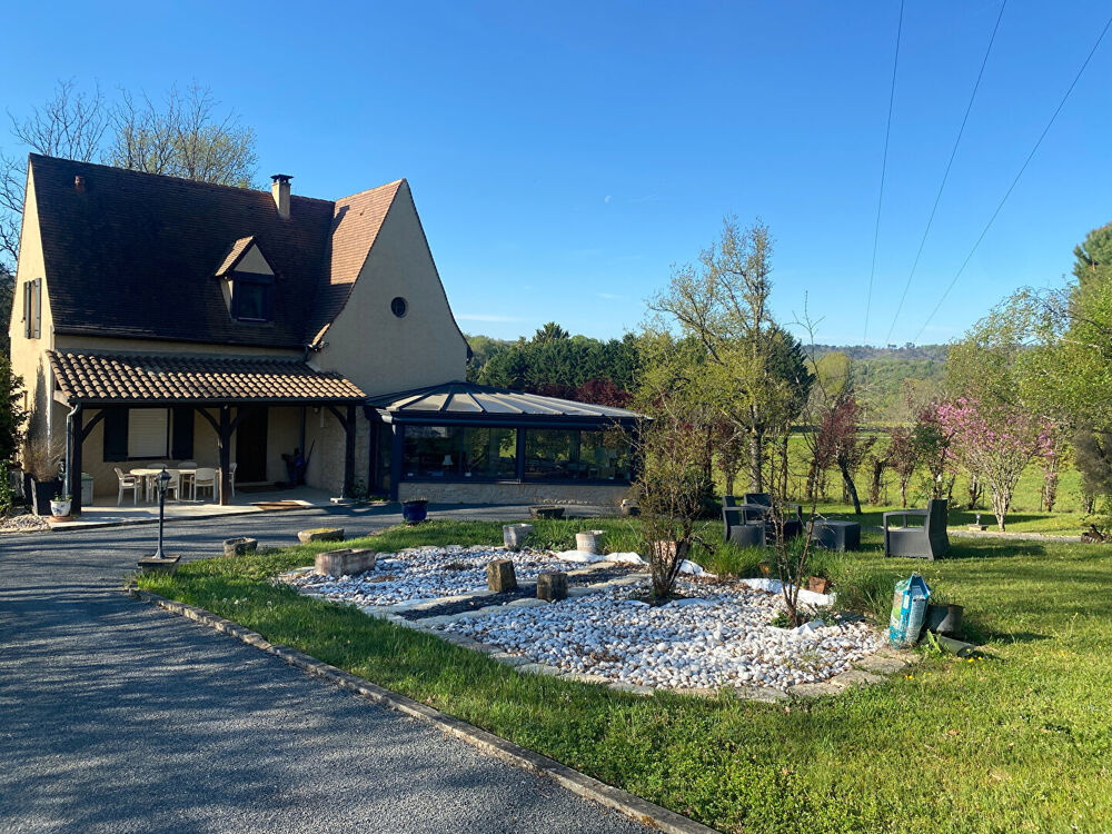 Maison Tursac 5 pièce(s) 140 m2
