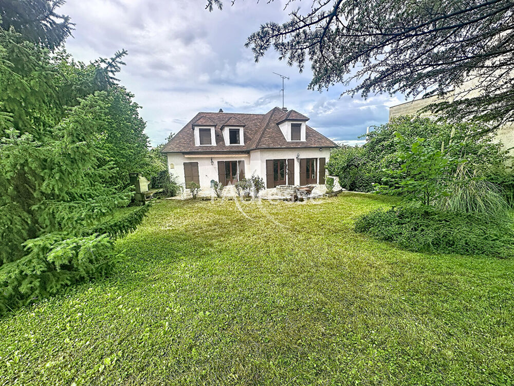 À vendre - maison familiale à Montfermeil