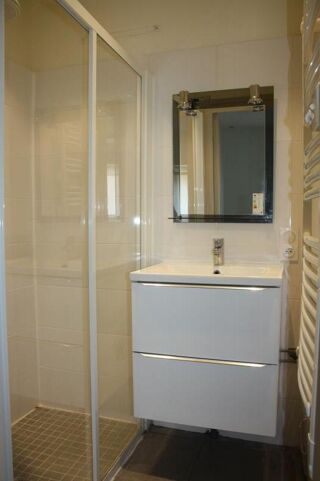  Appartement à louer 2 pièces 42 m²