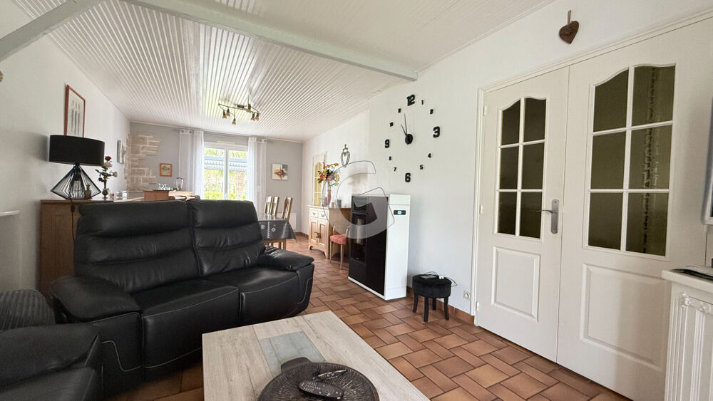 Vente Maison MAISON - 5 PIECES - 101 m² - A VENDRE - SAINT AVAUGOURD DES LANDES Saint avaugourd des landes