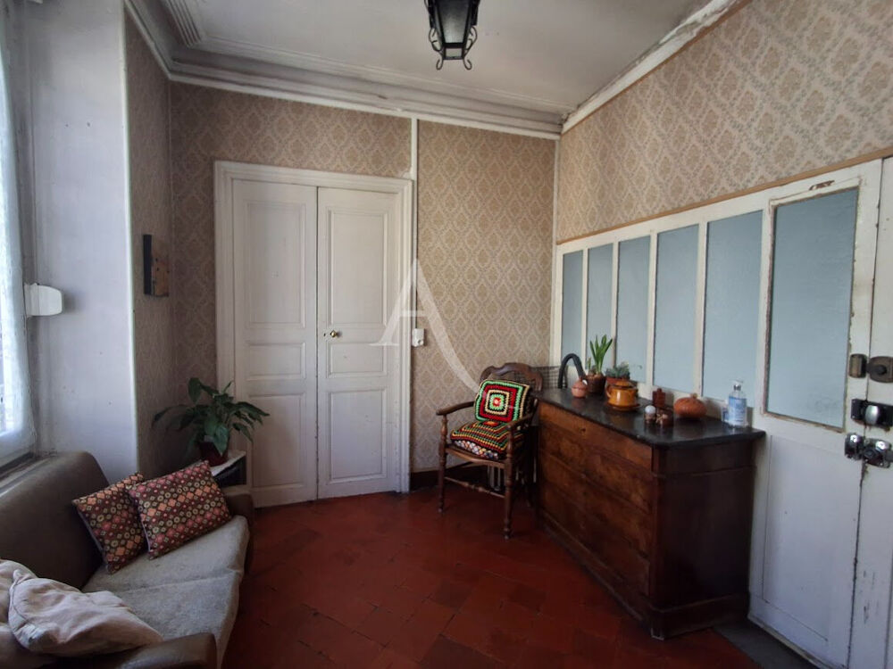En centre ville de BEDARIEUX Immeuble de caractère 300 m²