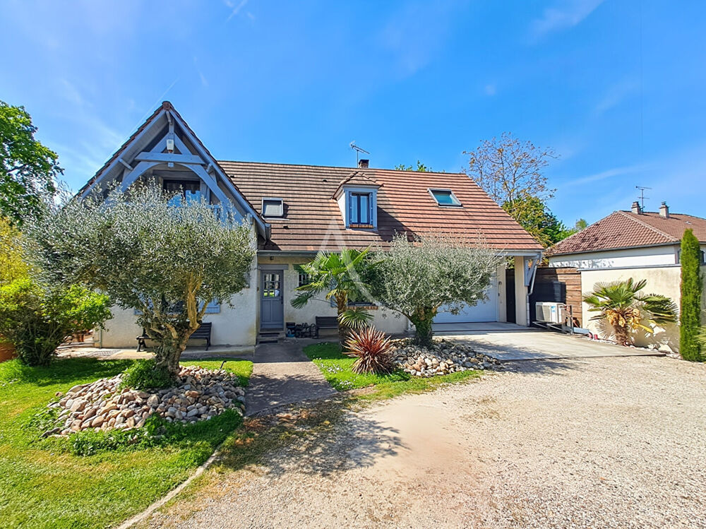 Vente Maison Maison de Caractère sur un Magnifique Terrain Arboré de plus de 4 000 m² Saint germain les arpajon