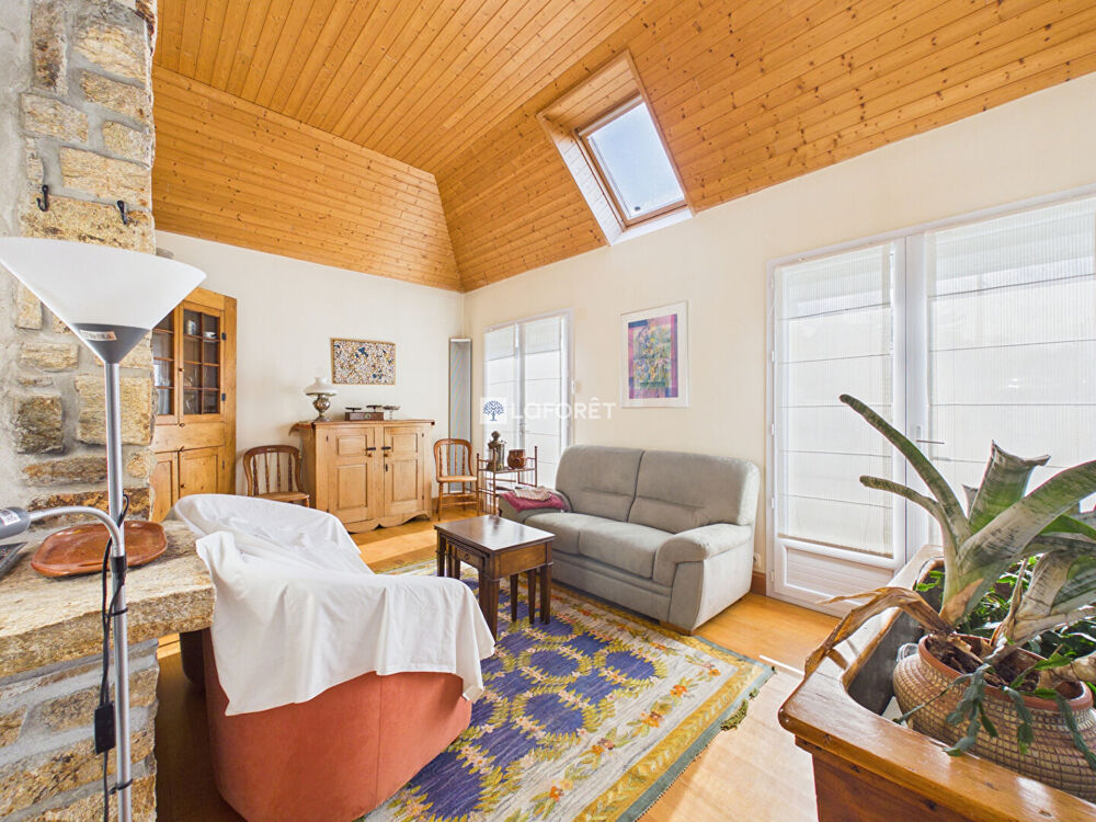 Maison Guengat 8 pièce(s) 200 m2
