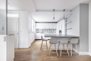 Vente Maison COURBEVOIE BECON - 7 PIECES 167 m² +TERRASSE + GARAGE DOUBLE  - 1 395 000 FAI Courbevoie