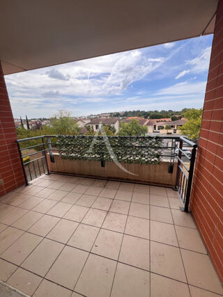  Appartement à louer 3 pièces 70 m²