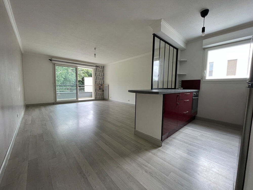 Vente Appartement Appartement à vendre à Vannes 2 chambres balcon garage ascenseur Vannes