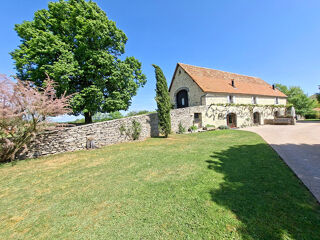  Villa à vendre 15 + pièces 723 m²