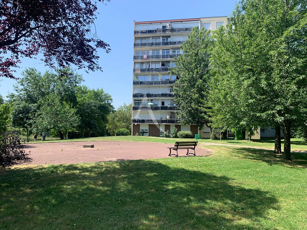Appartement F2 -57 m² - Livry-Gargan (Résidence Albert Thomas)